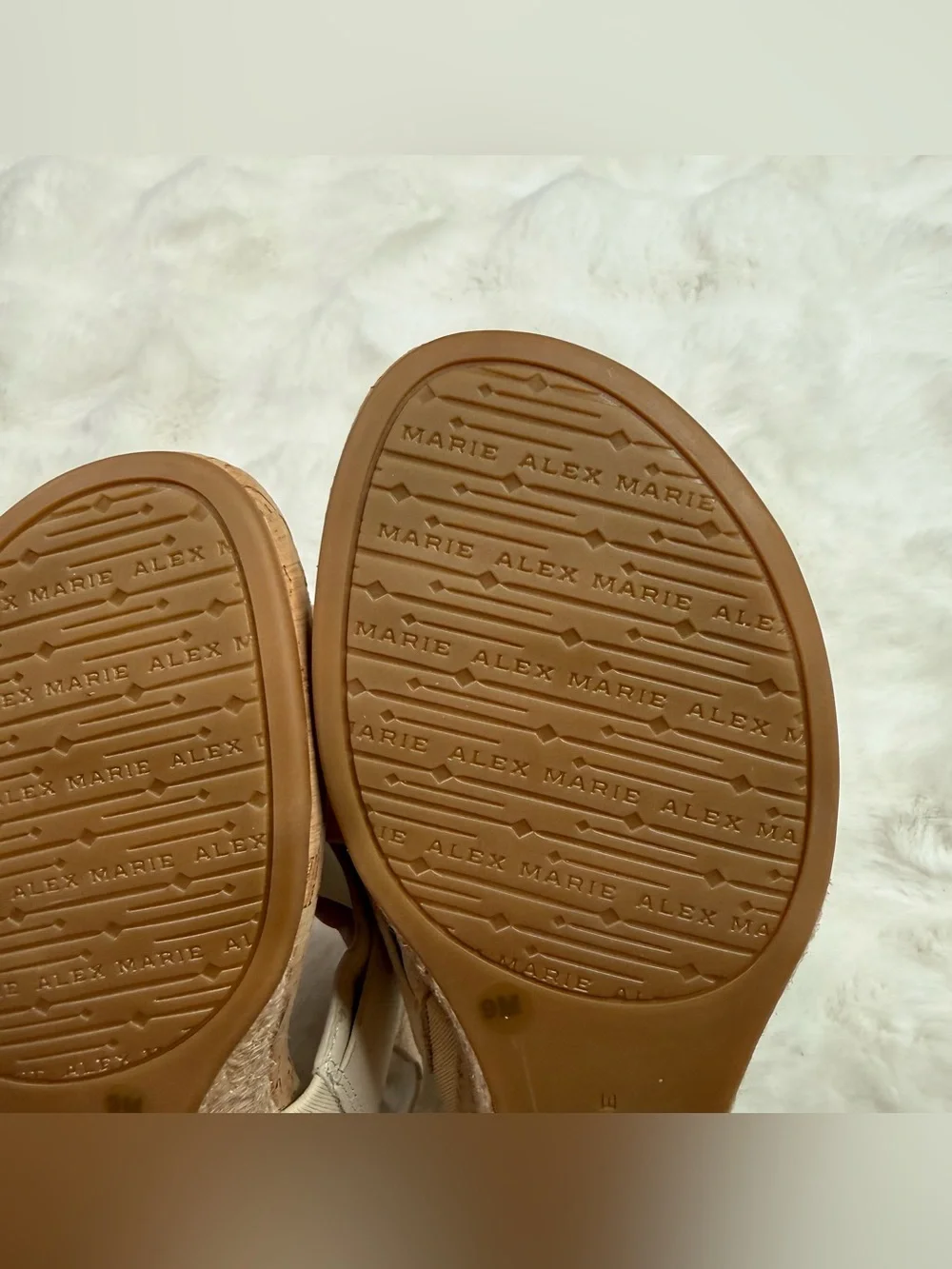 Alex Marie Women’s Size 9M Ivory Leather Cork Wedge Sandalsv